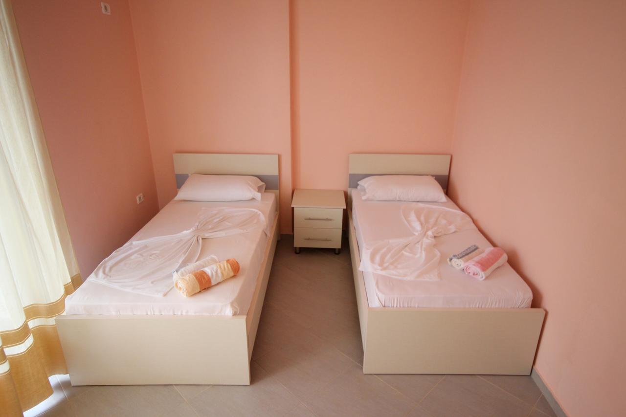 Ideal Holiday Apartments Sarandë Eksteriør billede