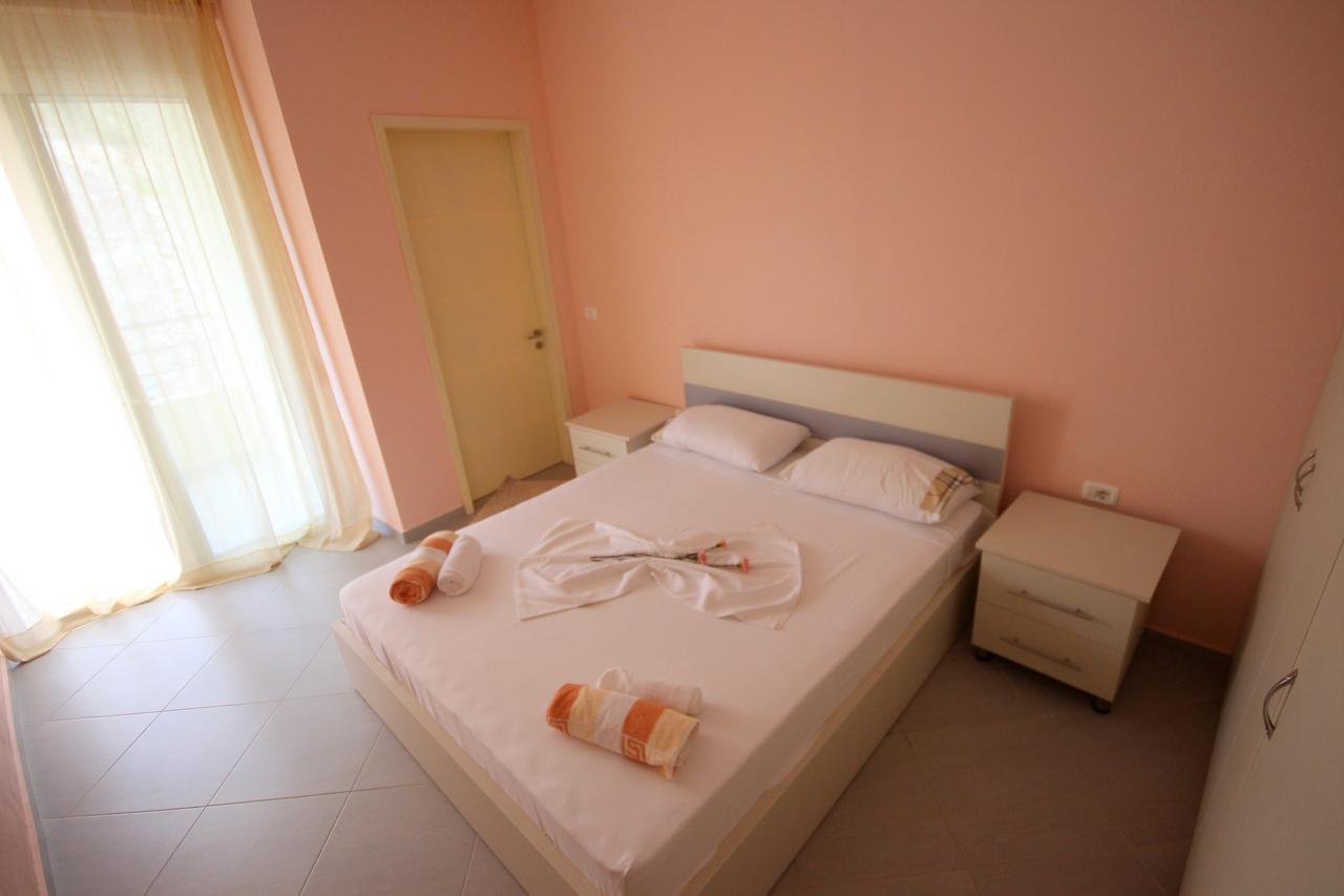 Ideal Holiday Apartments Sarandë Eksteriør billede