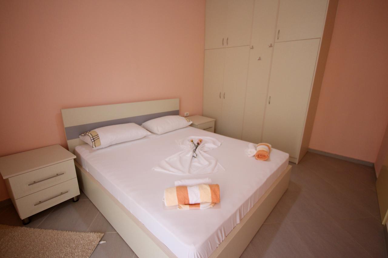 Ideal Holiday Apartments Sarandë Eksteriør billede