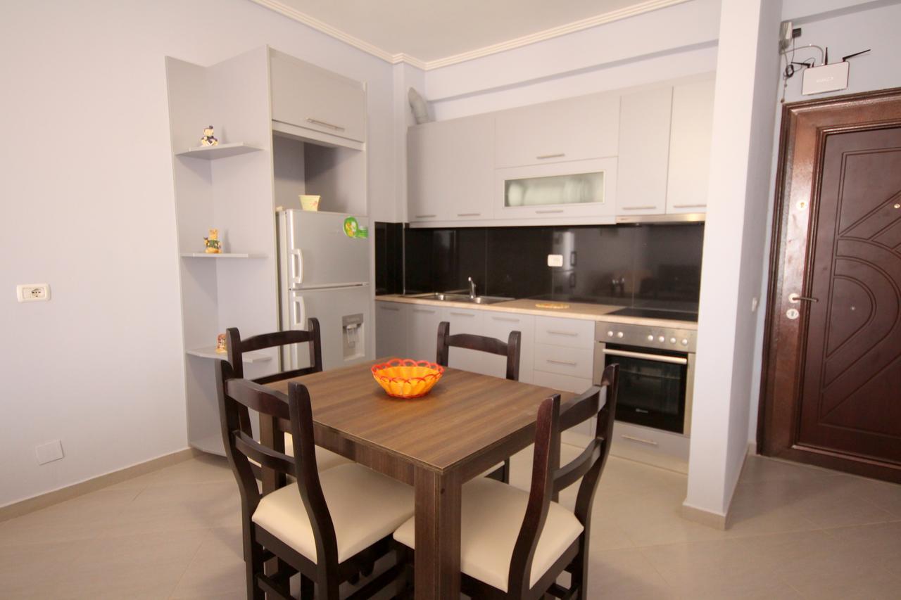 Ideal Holiday Apartments Sarandë Eksteriør billede